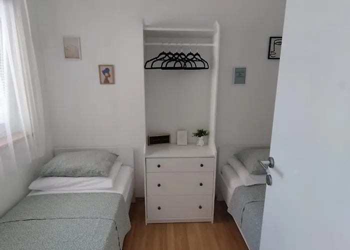 Petar - 20 Meters From The Daire Gradac (Split-Dalmatia)