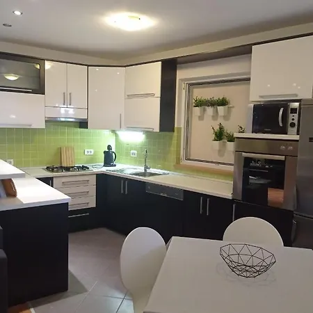 Petar - 20 Meters From The Apartamento Gradac (Split-Dalmatia)